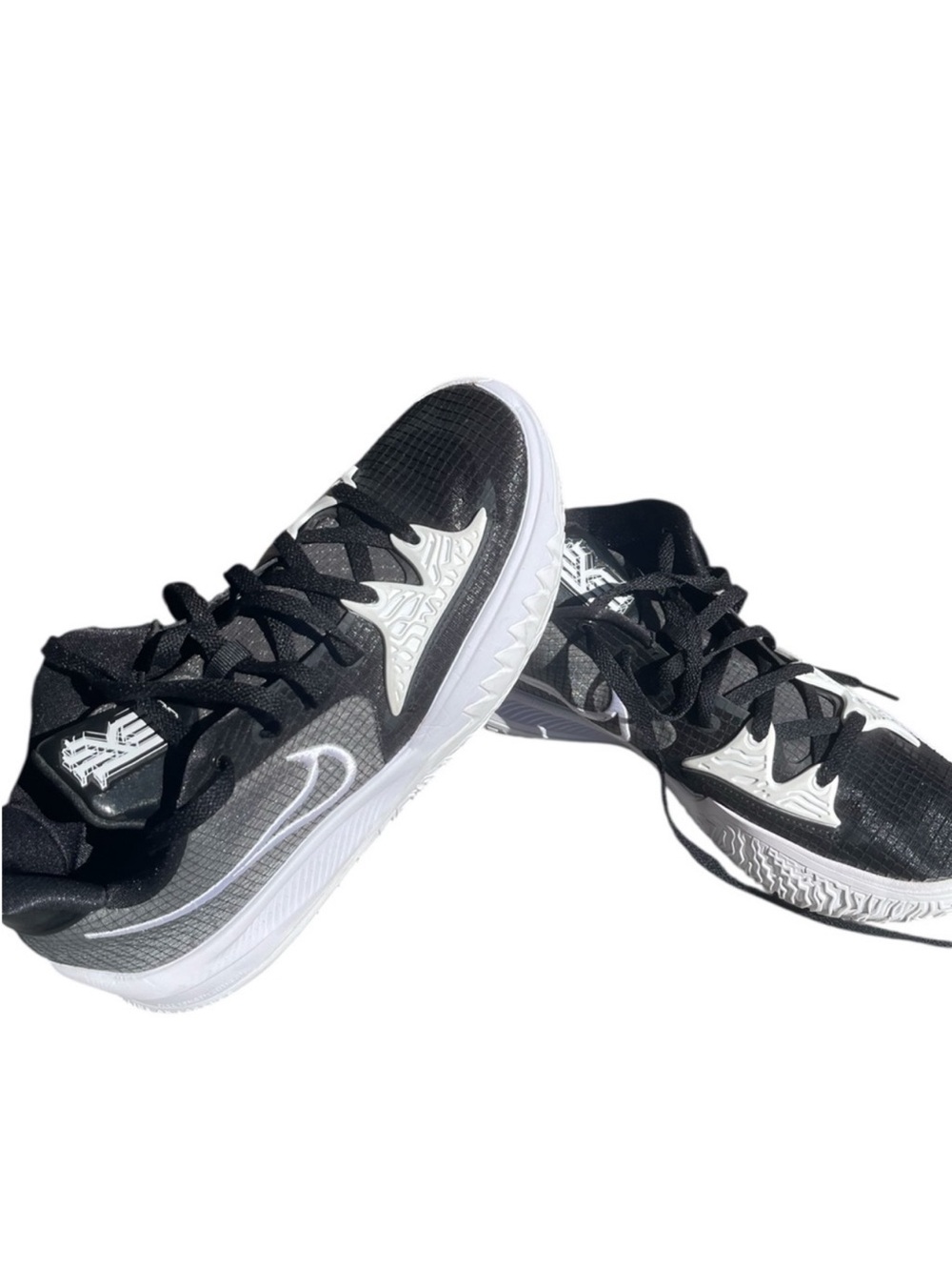 Nike
Nike Men's Kyrie Low 4 TB
Basketball Shoes Black Gray
Size 11